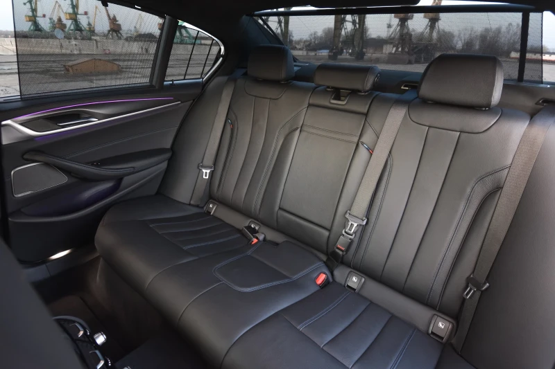 BMW 540 xDrive* LASER* M-Pack* DISTR* HUD* , снимка 8 - Автомобили и джипове - 52378926