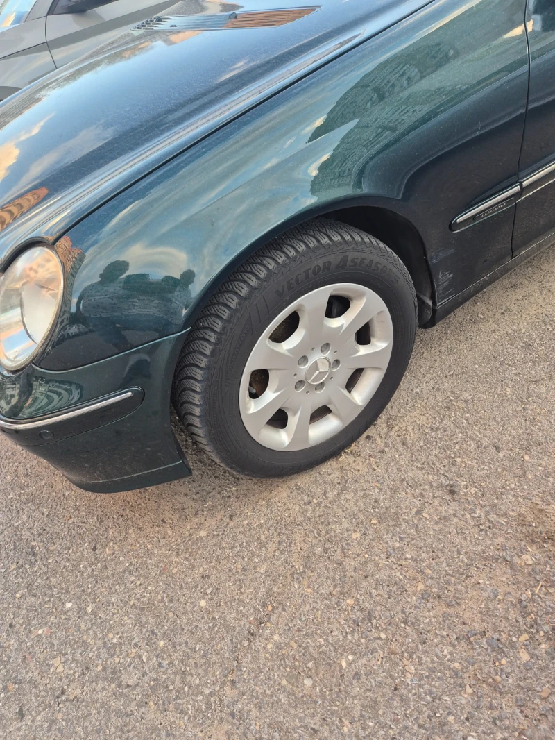 Mercedes-Benz C 220 Седан АВТОМАТ, снимка 7 - Автомобили и джипове - 52716618