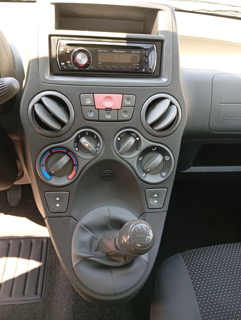 Fiat Panda 1.2-I-КЛИМАТРОНИК, снимка 10 - Автомобили и джипове - 51581849