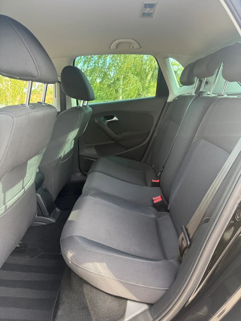 VW Polo 1.4 KLIMATRONIK, снимка 13 - Автомобили и джипове - 52001493