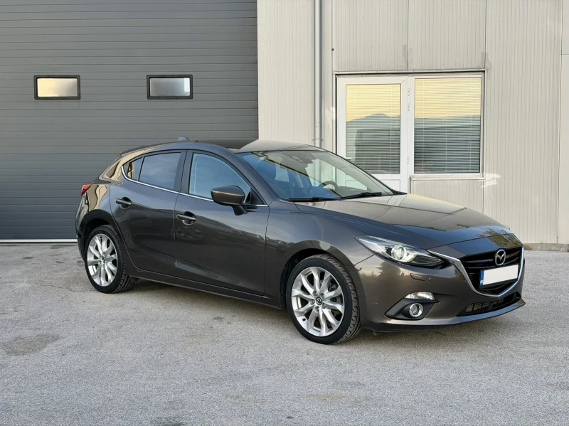 Mazda 3 2.2d Automatic* Xenon* Bose* Navi* Подгрев* HeadUP, снимка 3 - Автомобили и джипове - 52326923