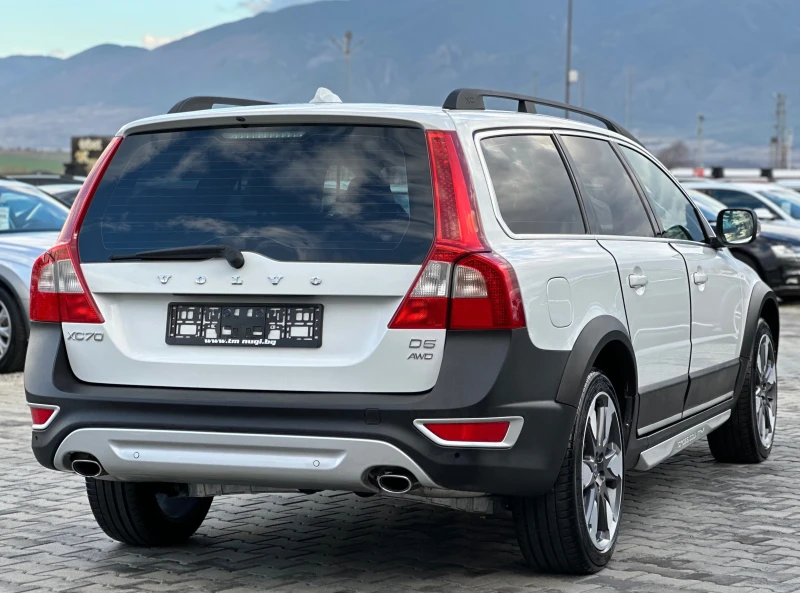 Volvo Xc70 CROSS COUNTRY* 2.4D* D5* NAVI* AVTOMATIK* TOP* , снимка 6 - Автомобили и джипове - 52504535