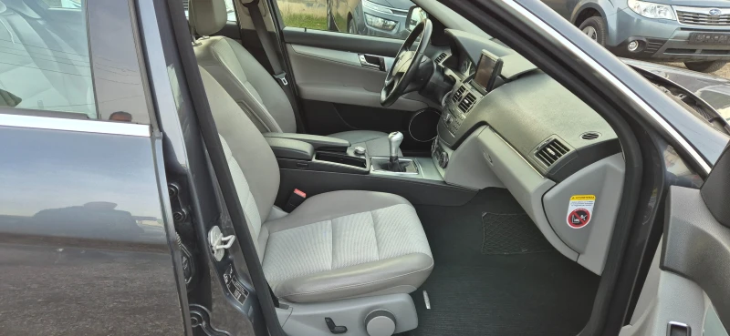 Mercedes-Benz C 220 2.2 CDI AVANTGARDE, снимка 13 - Автомобили и джипове - 52840472
