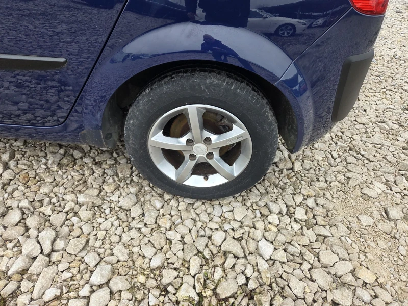 Renault Scenic 1.6* klima* , снимка 14 - Автомобили и джипове - 53022776