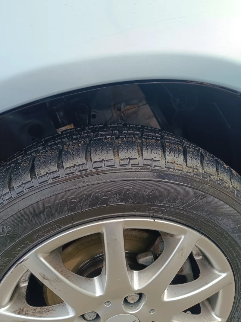 Honda Jazz Регистрирана , снимка 11 - Автомобили и джипове - 53335680