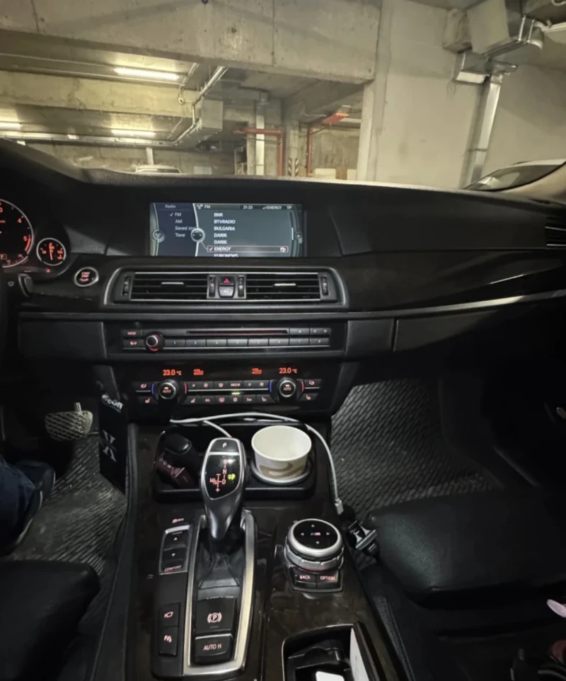 BMW 535 D * Head Up * Обдухване * 360 Кам * Active Sound *, снимка 8 - Автомобили и джипове - 53463468