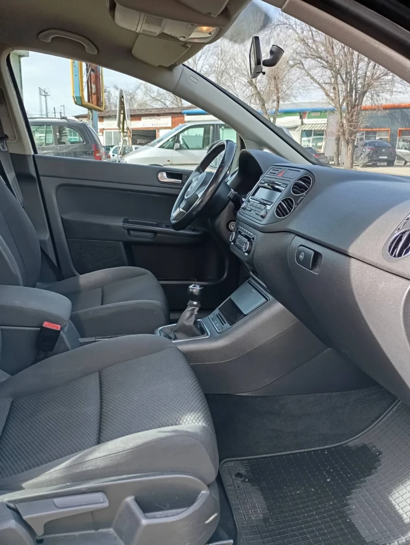 VW Golf Plus 1.6 TDI 105 k.s., снимка 11 - Автомобили и джипове - 53595711
