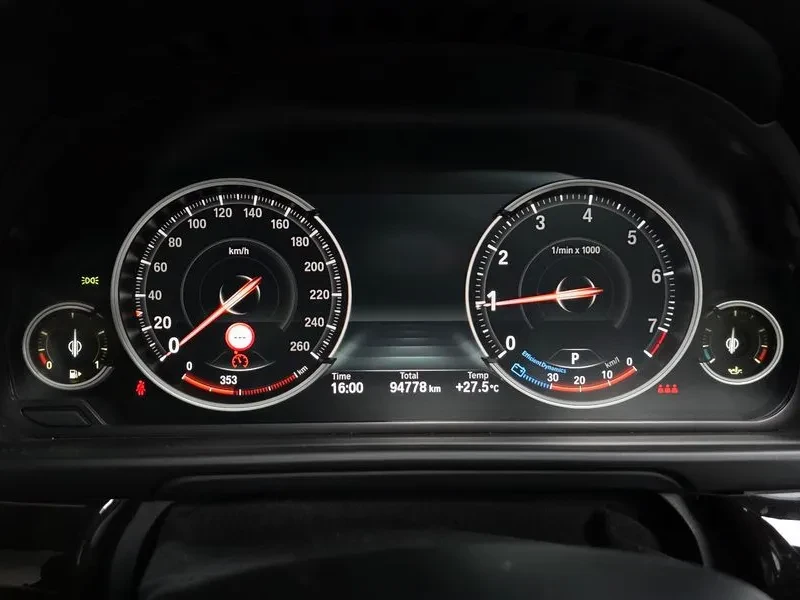 BMW 528 i, снимка 8 - Автомобили и джипове - 55146032
