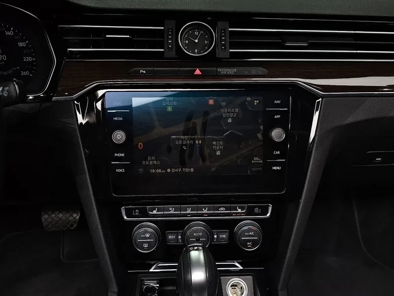 VW Passat 2.0 Tdi Premium - САМО 30% АВАНС, снимка 13 - Автомобили и джипове - 55483468