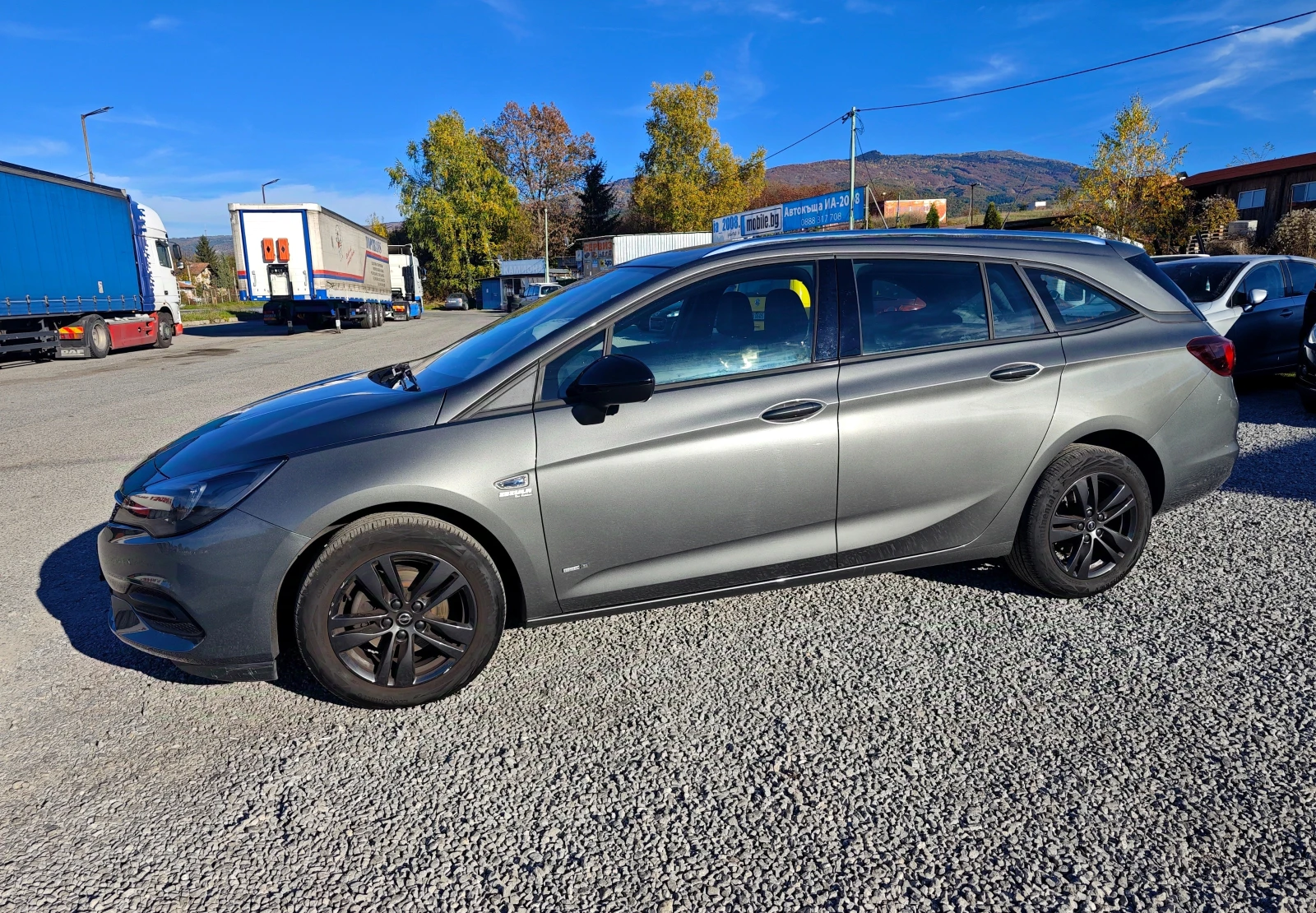 Opel Astra 1, 2 SportsTourer+  - изображение 2