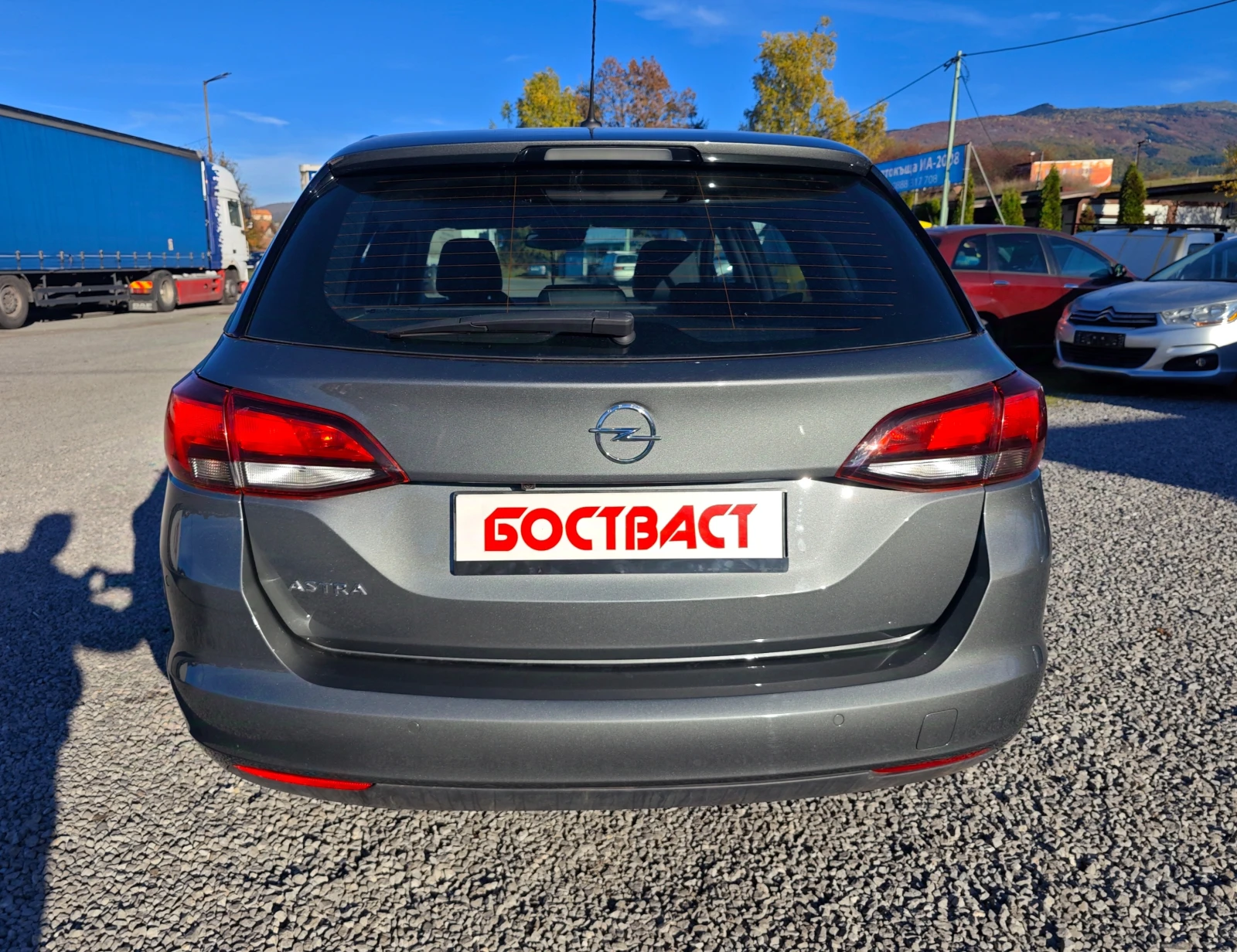 Opel Astra 1, 2 SportsTourer+  - изображение 4