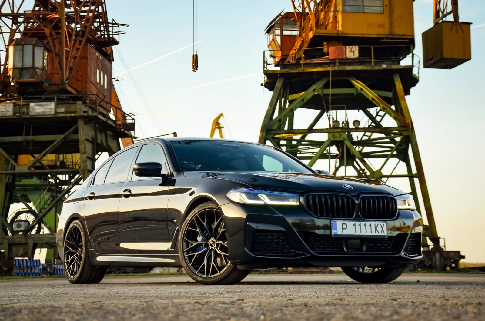 BMW 540 xDrive* LASER* M-Pack* DISTR* HUD*  | Mobile.bg   1