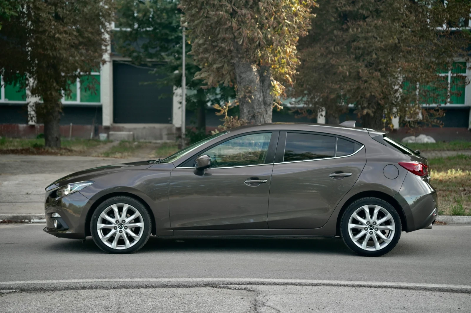 Mazda 3 Automatic* Xenon* Bose* Navi* Подгрев* HeadUP