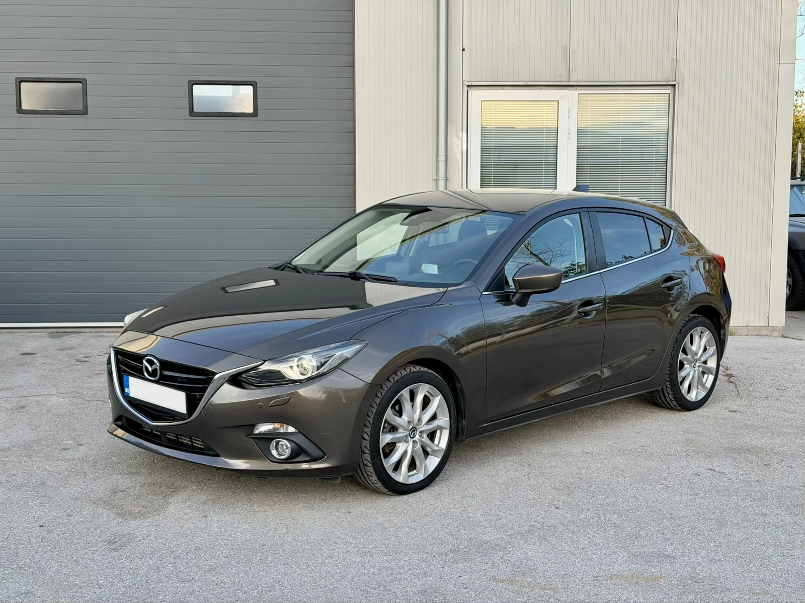 Mazda 3 2.2d Automatic* Xenon* Bose* Navi* * HeadUP | Mobile.bg   1