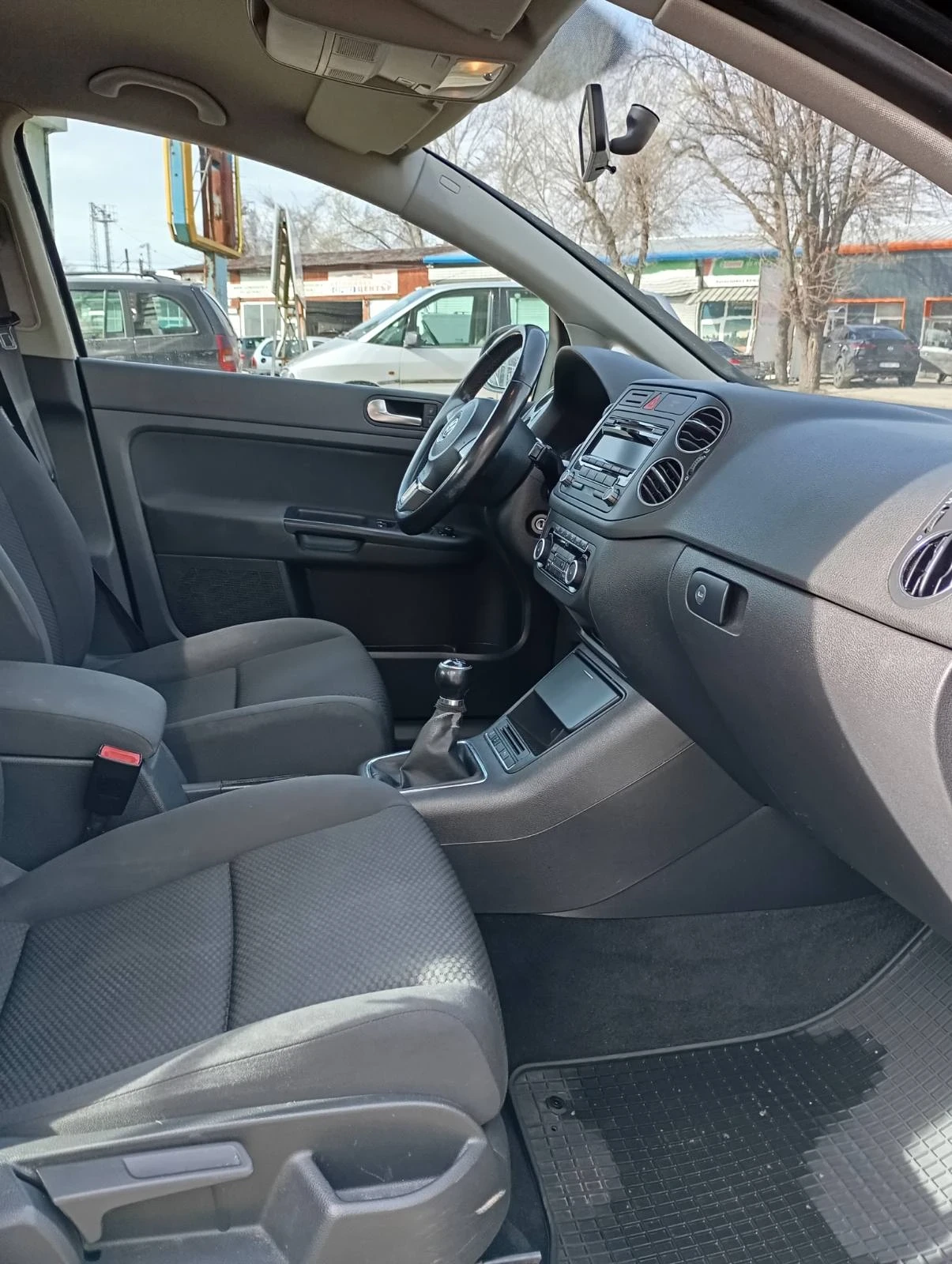 VW Golf Plus 1.6 TDI 105 k.s. | Mobile.bg � ����������� 11