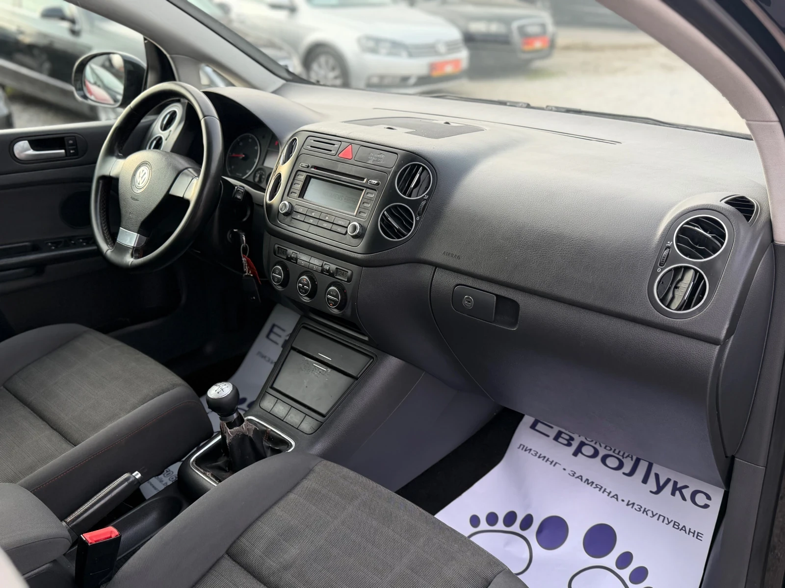 VW Golf Plus 1.9TDI 105кс КЛИМАТРОНИК ПОДГРЕВ, снимка 15 - Автомобили и джипове - 53737351