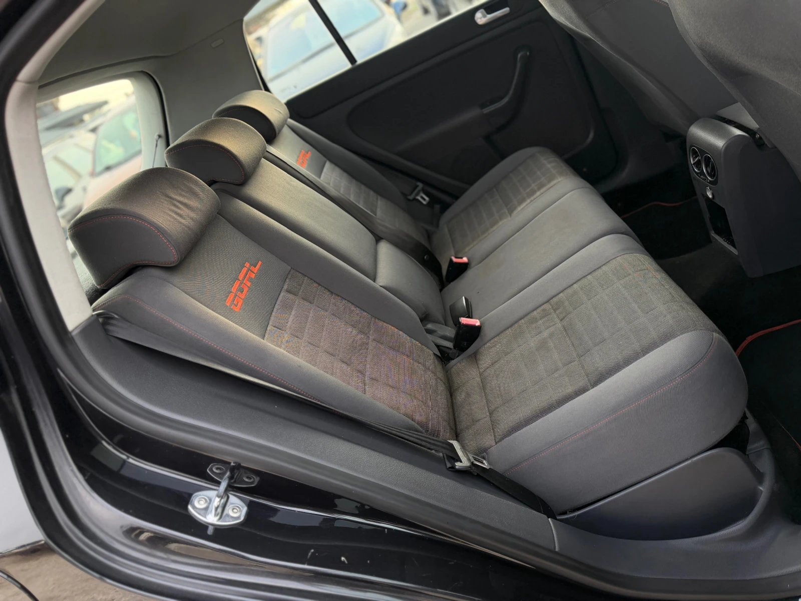 VW Golf Plus 1.9TDI 105кс КЛИМАТРОНИК ПОДГРЕВ, снимка 13 - Автомобили и джипове - 53737351