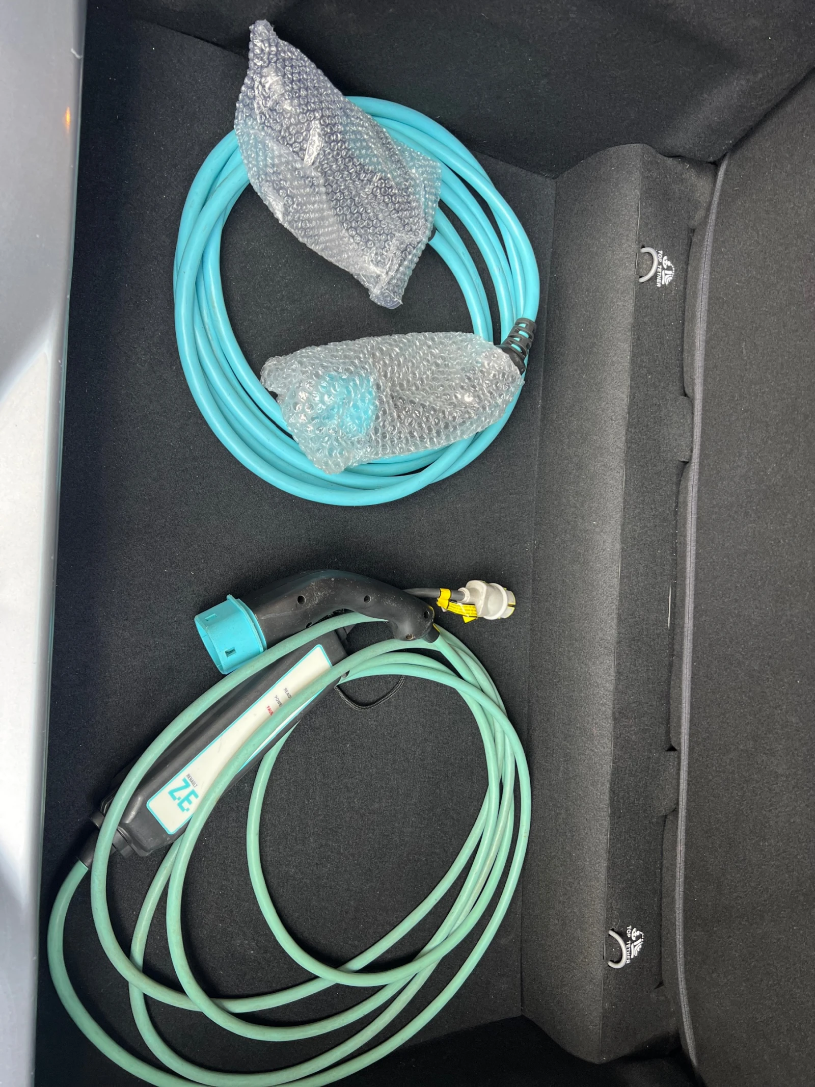 Renault Zoe, снимка 12 - Автомобили и джипове - 53894230