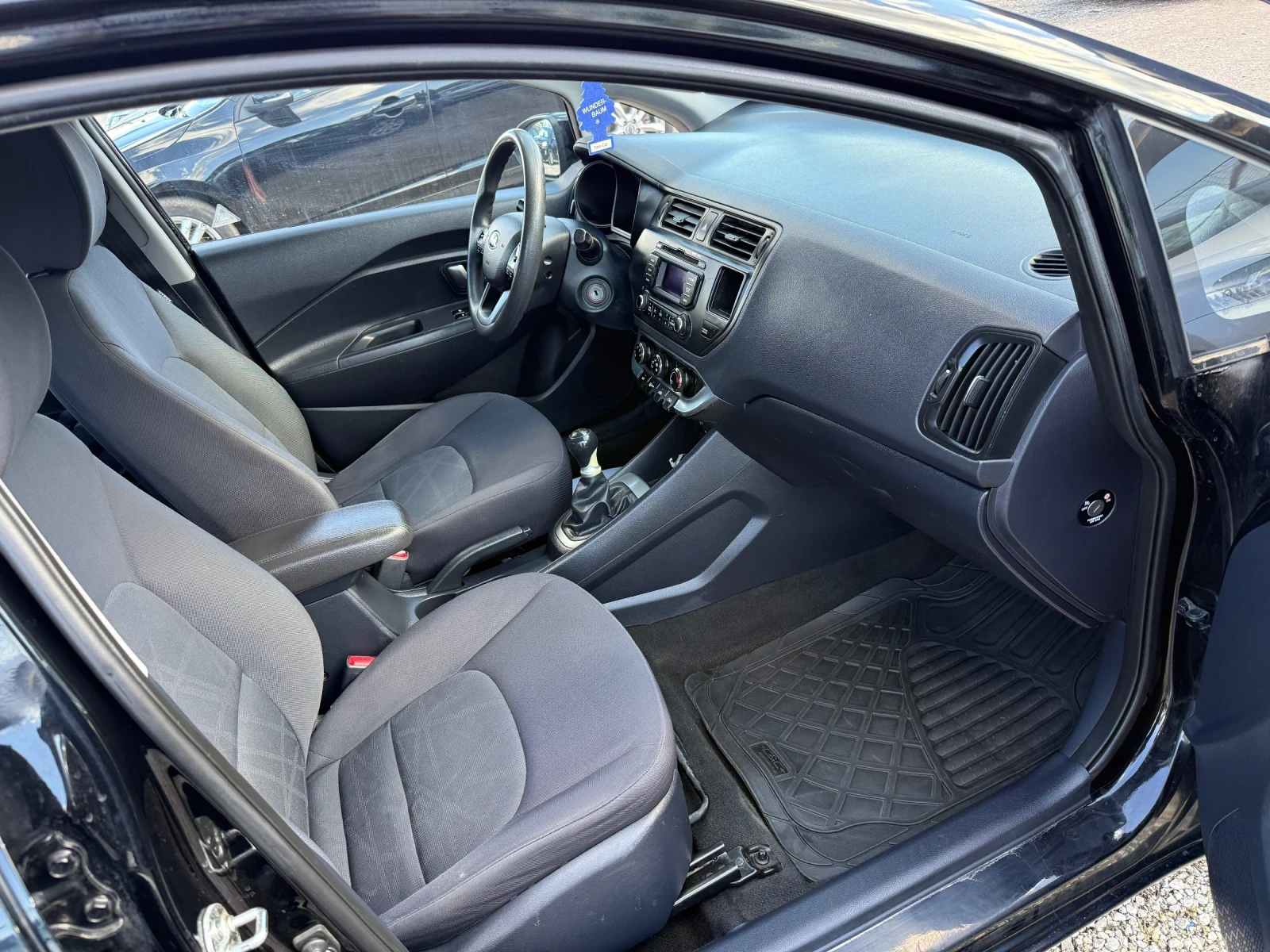 Kia Rio 1.3 I ���� 5 � | Mobile.bg � ����������� 11