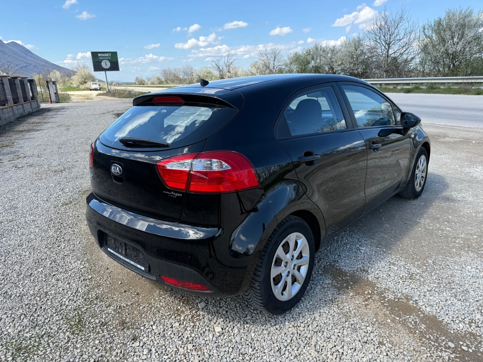 Kia Rio 1.3 I ���� 5 � | Mobile.bg � ����������� 5