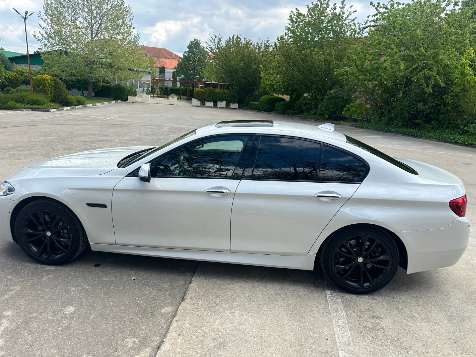 BMW 535 M-PACK, SOFT CLOSE, 360, HEAD UP, ОБДУХВАНЕ, снимка 5 - Автомобили и джипове - 54396887