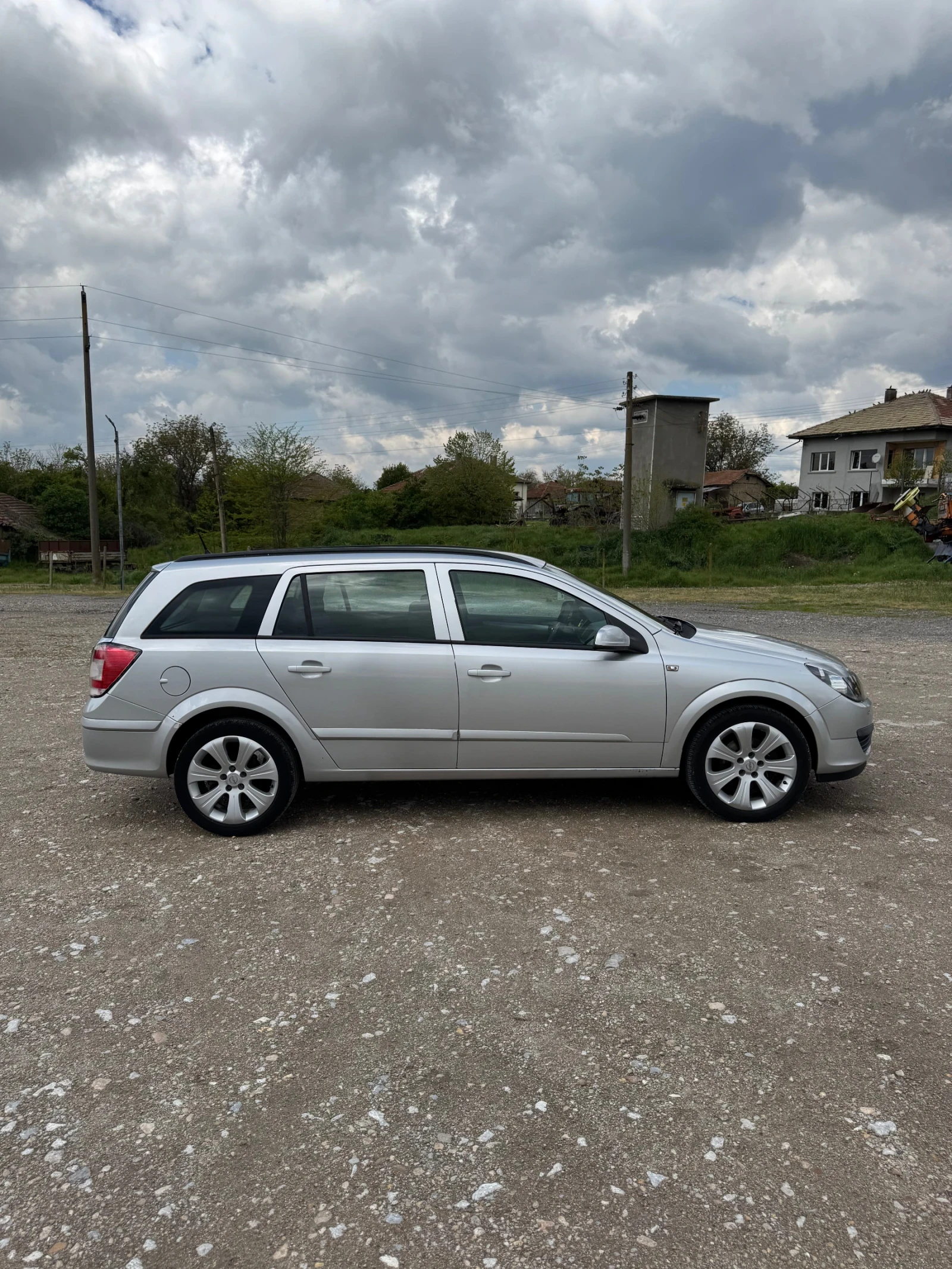 Opel Astra, снимка 6 - Автомобили и джипове - 54403181