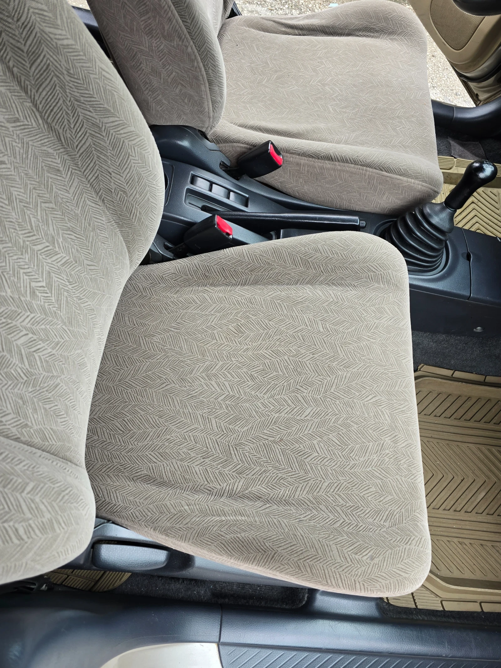 Suzuki Liana, снимка 12 - Автомобили и джипове - 54651201