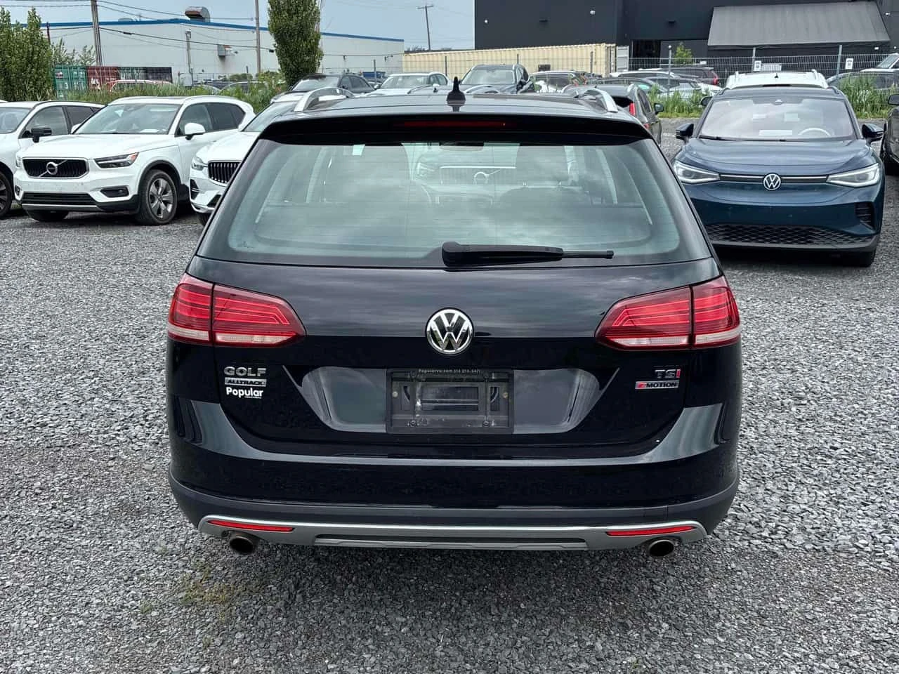 VW Alltrack * Manual * АВТОКРЕДИТ БЕЗ ПЪРВОНАЧАЛНА ВНОСКА* , снимка 4 - Автомобили и джипове - 55281242