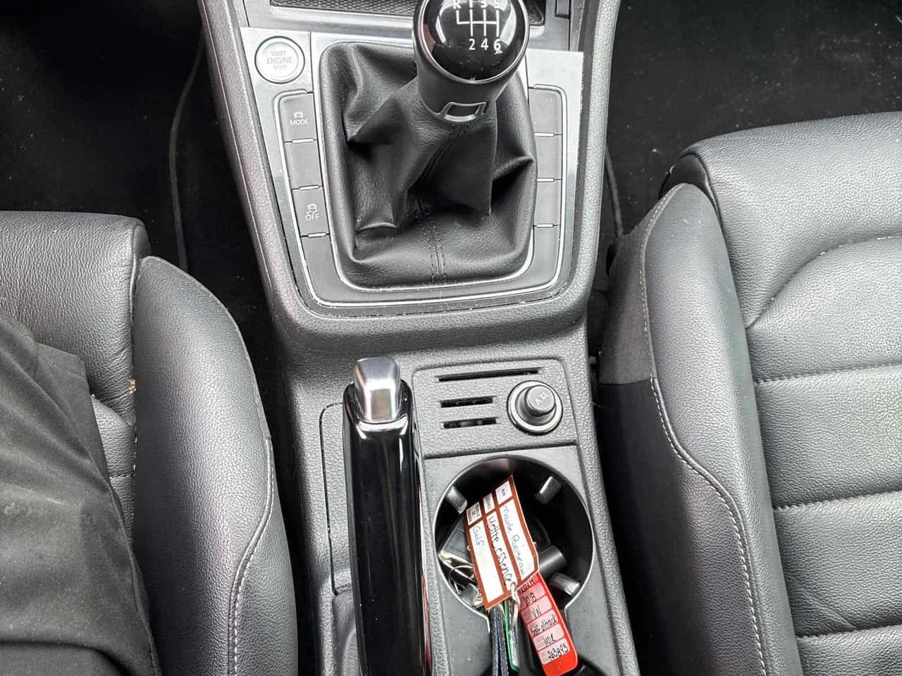 VW Alltrack * Manual * АВТОКРЕДИТ БЕЗ ПЪРВОНАЧАЛНА ВНОСКА* , снимка 14 - Автомобили и джипове - 55281242