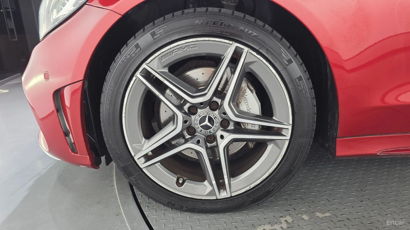 Mercedes-Benz C 220 4MATIC AMG* КОЖА* НАВИ* ПАНО* АВТОКРЕДИТ, снимка 5 - Автомобили и джипове - 55618823