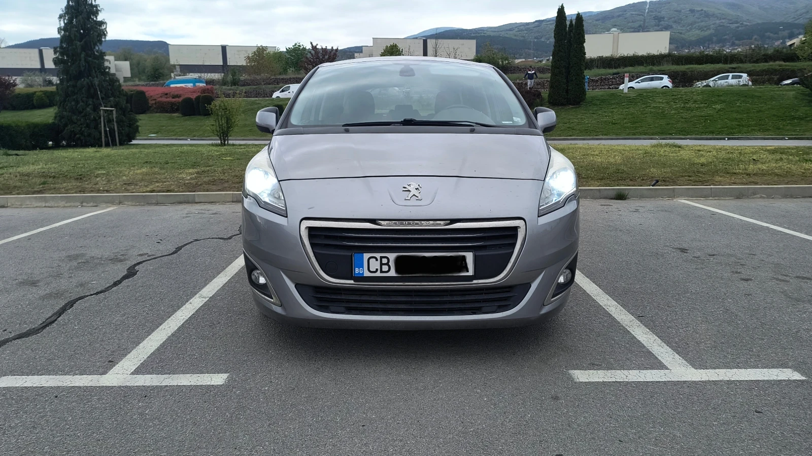 Peugeot 5008 1.6 e-HDI, 6+ 1, 120hp, Euro 6B, регистрирана , снимка 2 - Автомобили и джипове - 55637267