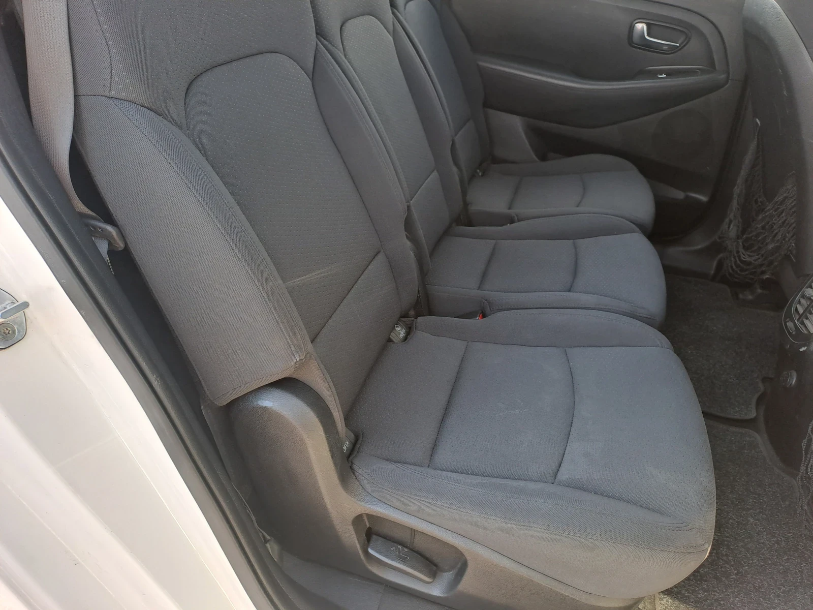 Kia Carens 1, 7CRDI, EVRO5B, LED, KLIMA, снимка 10 - Автомобили и джипове - 55665242