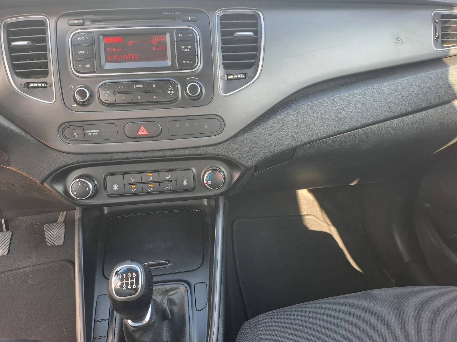 Kia Carens 1, 7CRDI, EVRO5B, LED, KLIMA, снимка 15 - Автомобили и джипове - 55665242