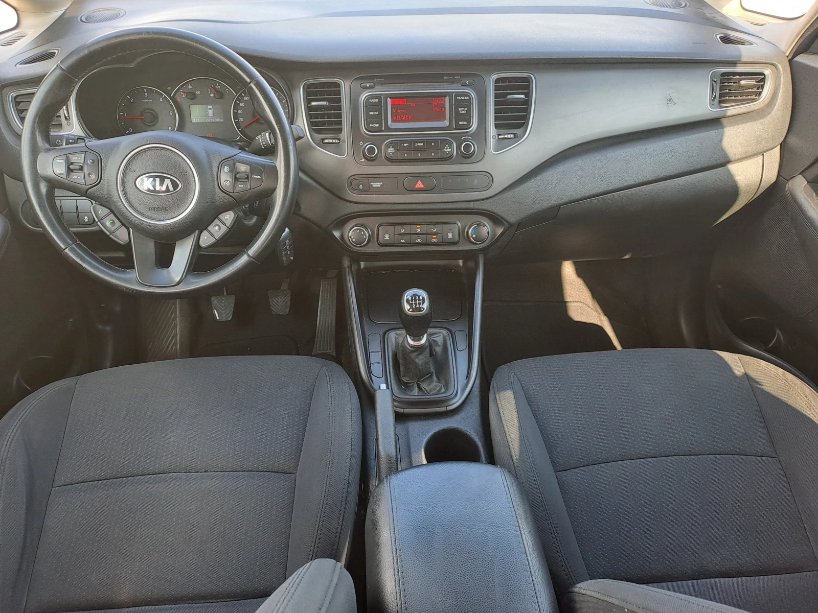 Kia Carens 1, 7CRDI, EVRO5B, LED, KLIMA, снимка 13 - Автомобили и джипове - 55665242
