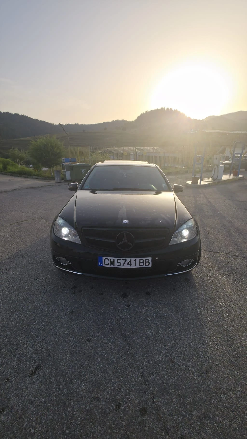 Mercedes-Benz C 220 Avangarde - 170кс. - Автоматик, снимка 2 - Автомобили и джипове - 55879354