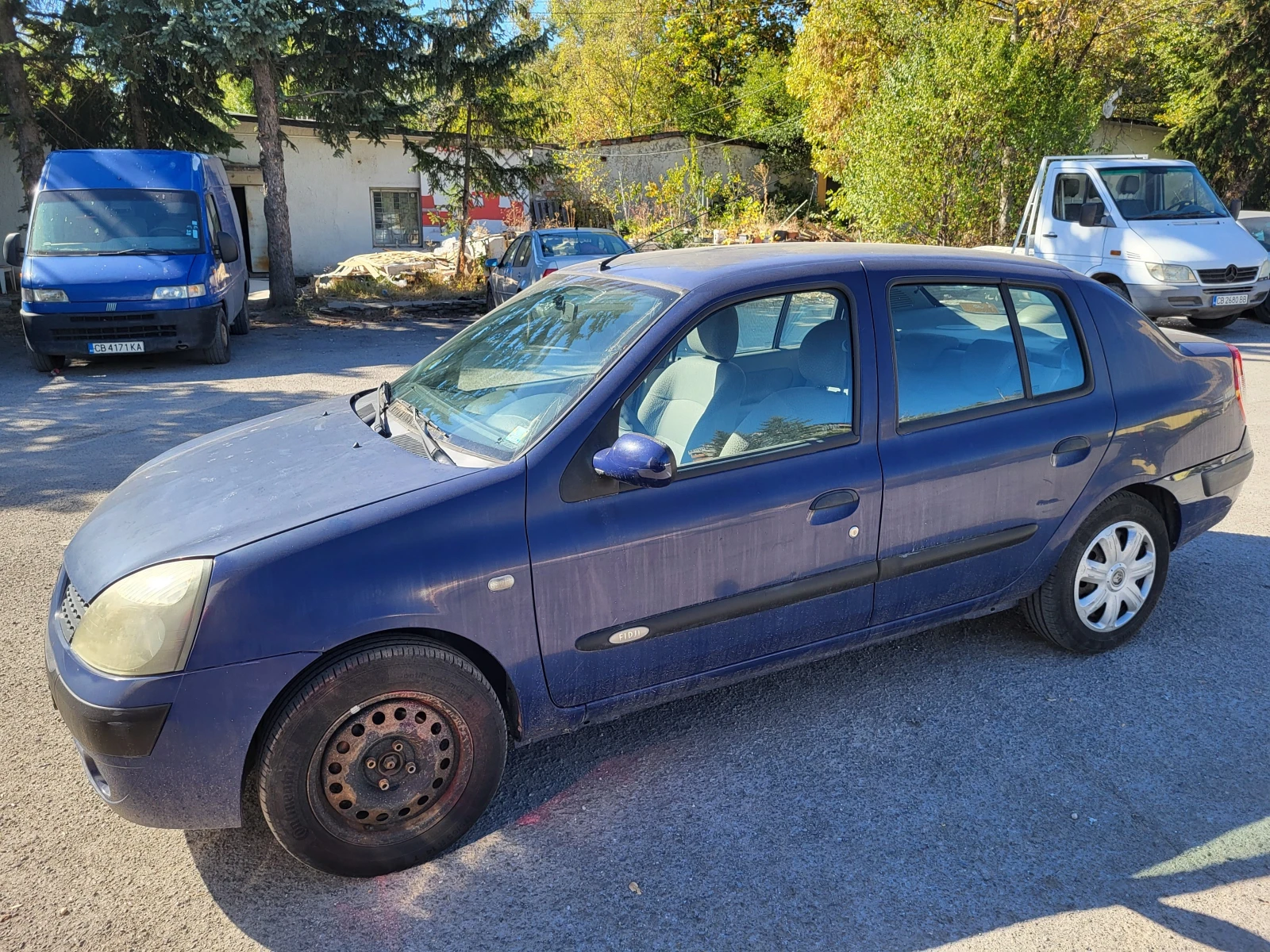 Renault Symbol, снимка 7 - Автомобили и джипове - 56360071