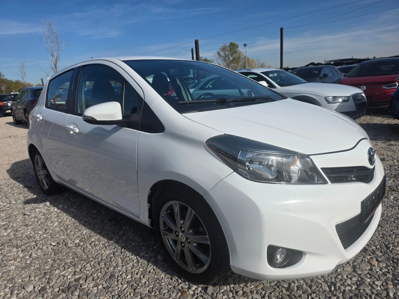 Toyota Yaris  III-1.4 D-4D, снимка 3 - Автомобили и джипове - 56621586