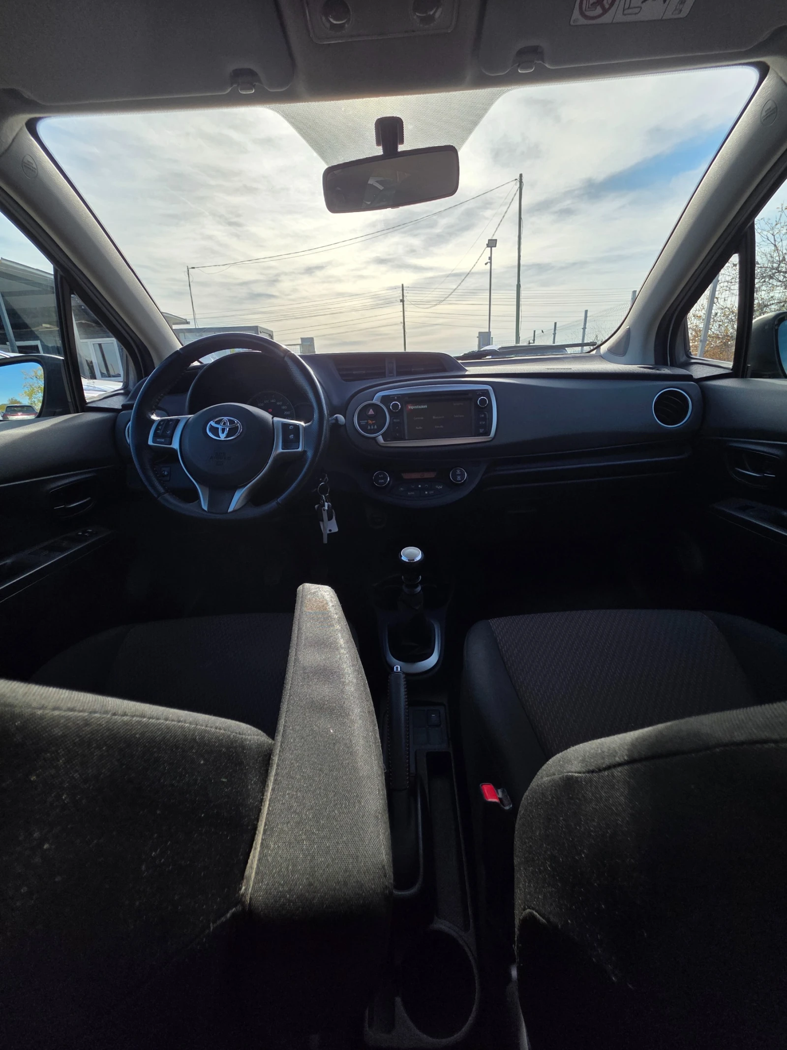 Toyota Yaris  III-1.4 D-4D, снимка 11 - Автомобили и джипове - 56621586
