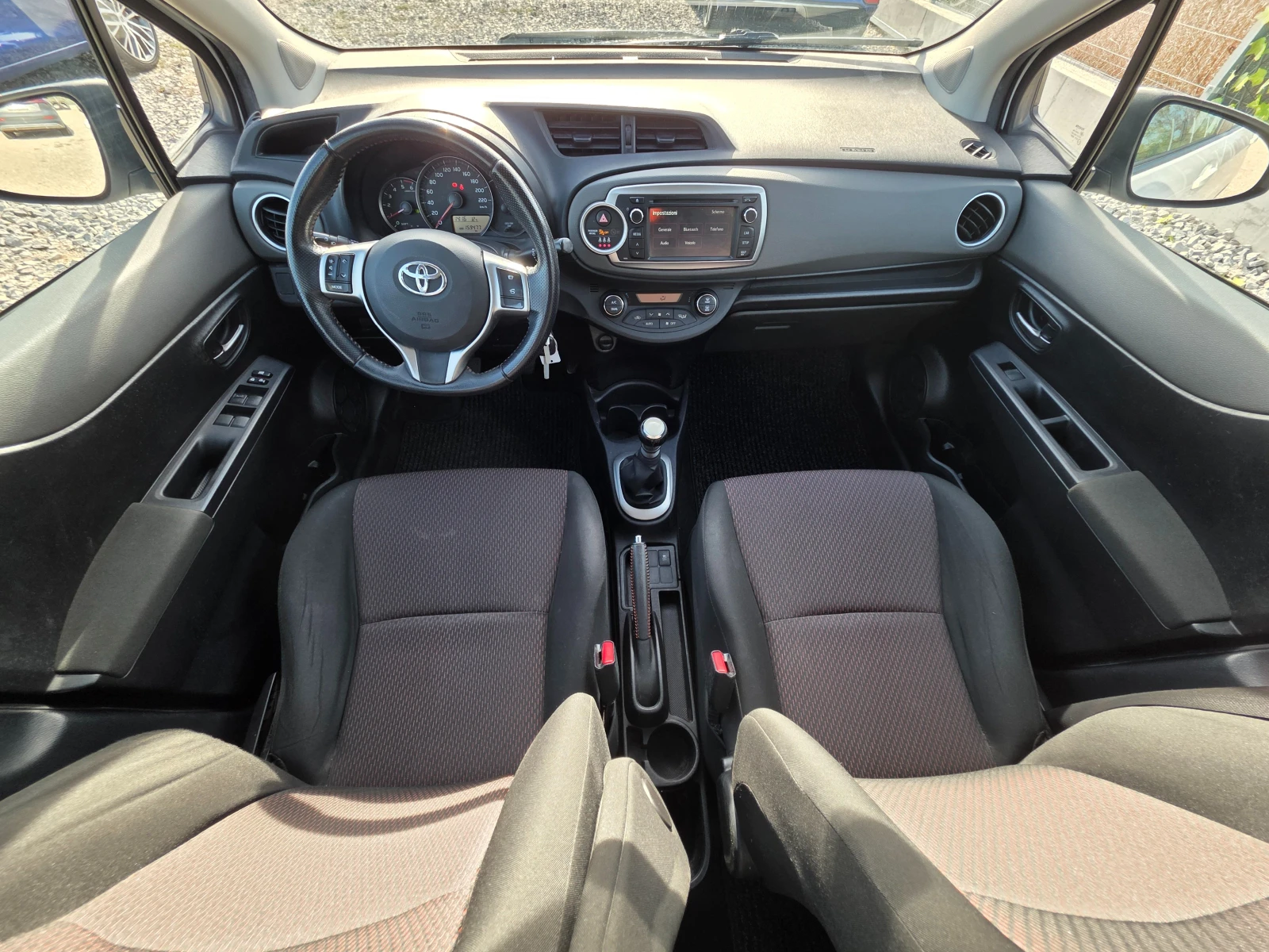 Toyota Yaris  III-1.4 D-4D, снимка 9 - Автомобили и джипове - 56621586