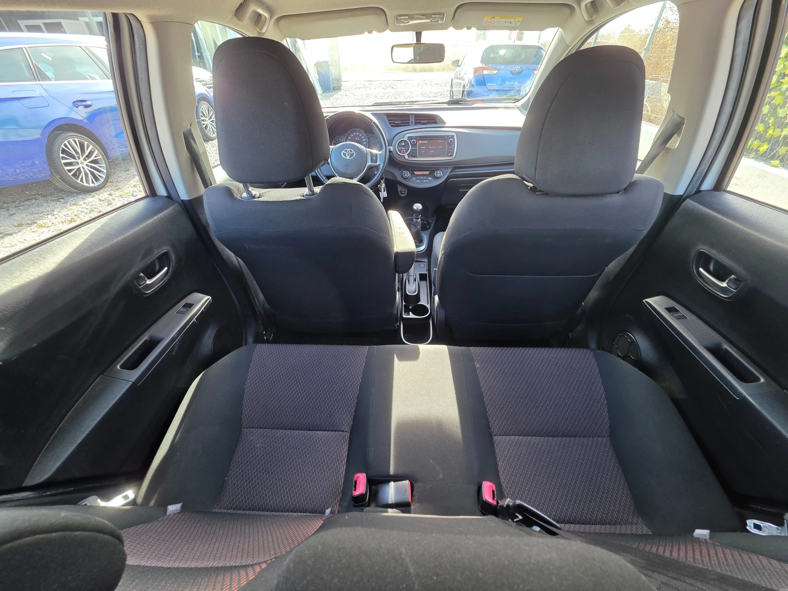 Toyota Yaris  III-1.4 D-4D, снимка 14 - Автомобили и джипове - 56621586