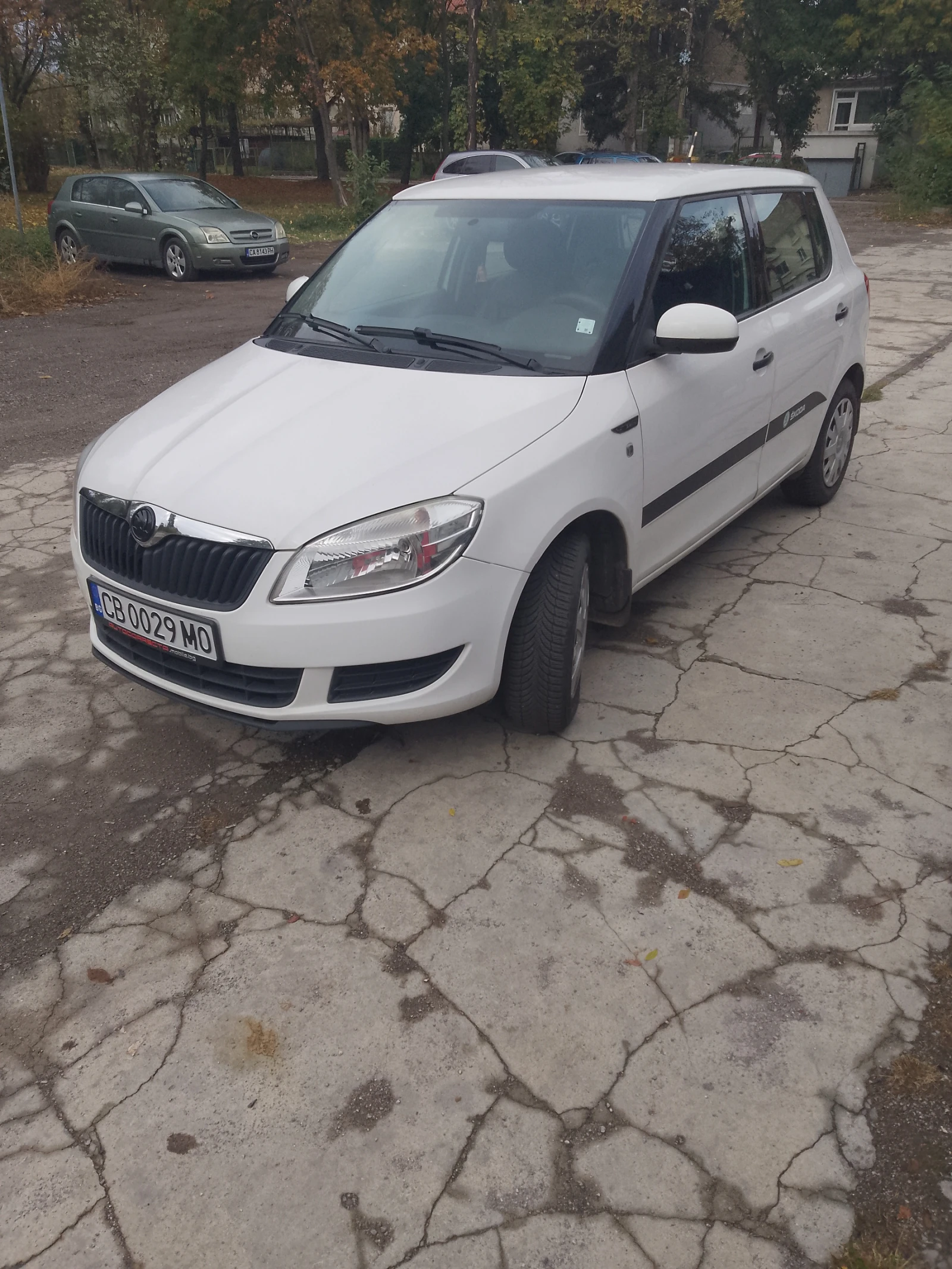 Skoda Fabia 1.2, снимка 8 - Автомобили и джипове - 56672222