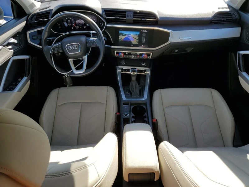 Audi Q3, снимка 8 - Автомобили и джипове - 49389923