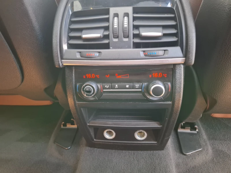 BMW X5 4.0d  XDrive M-Paket, снимка 14 - Автомобили и джипове - 51294886