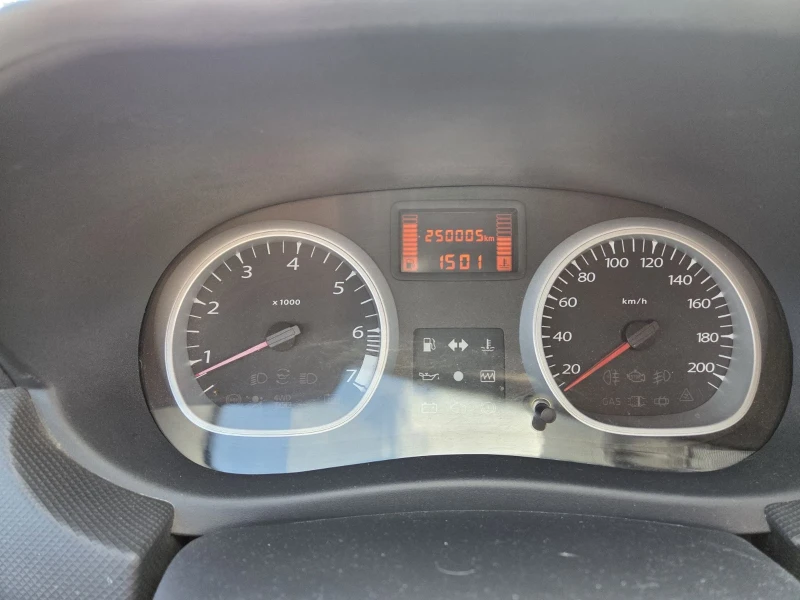 Dacia Duster 1.6i, 4?4, снимка 7 - Автомобили и джипове - 52595135