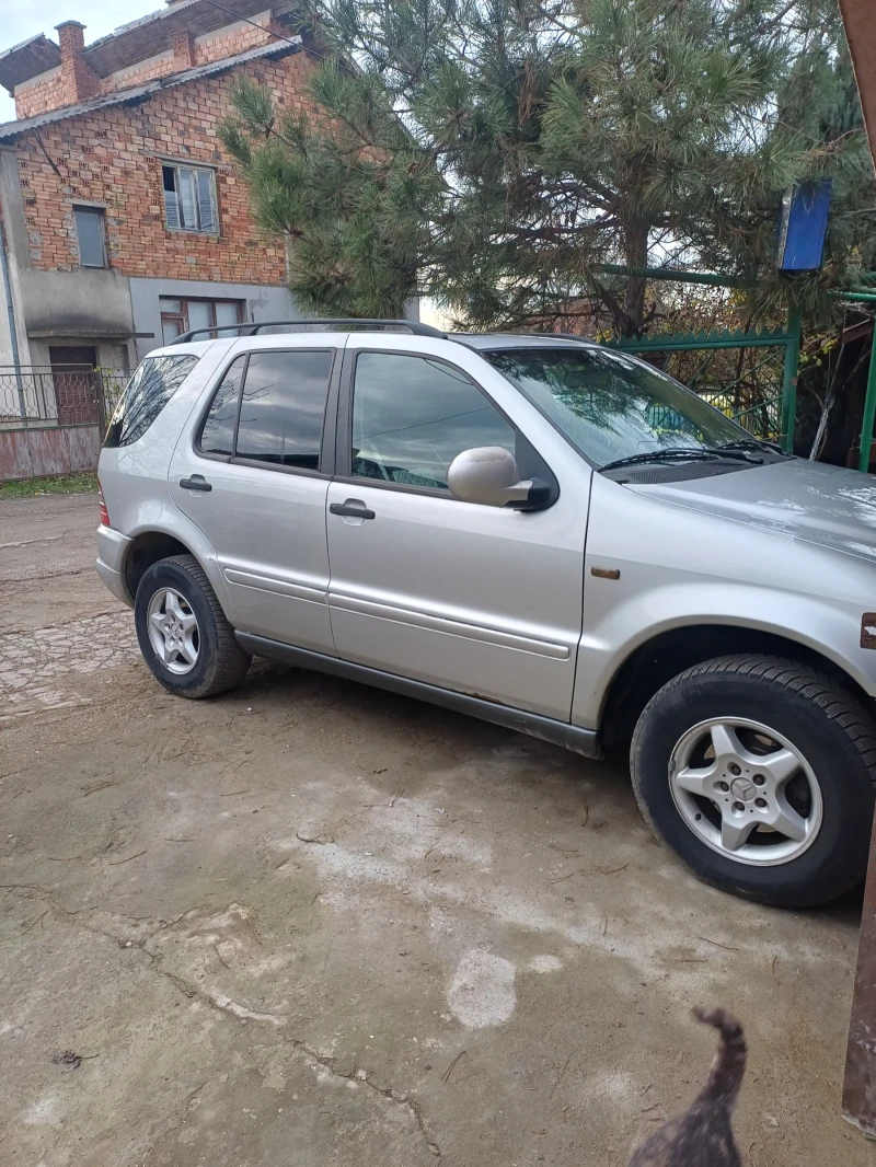 Mercedes-Benz ML 270, снимка 6 - Автомобили и джипове - 52722449
