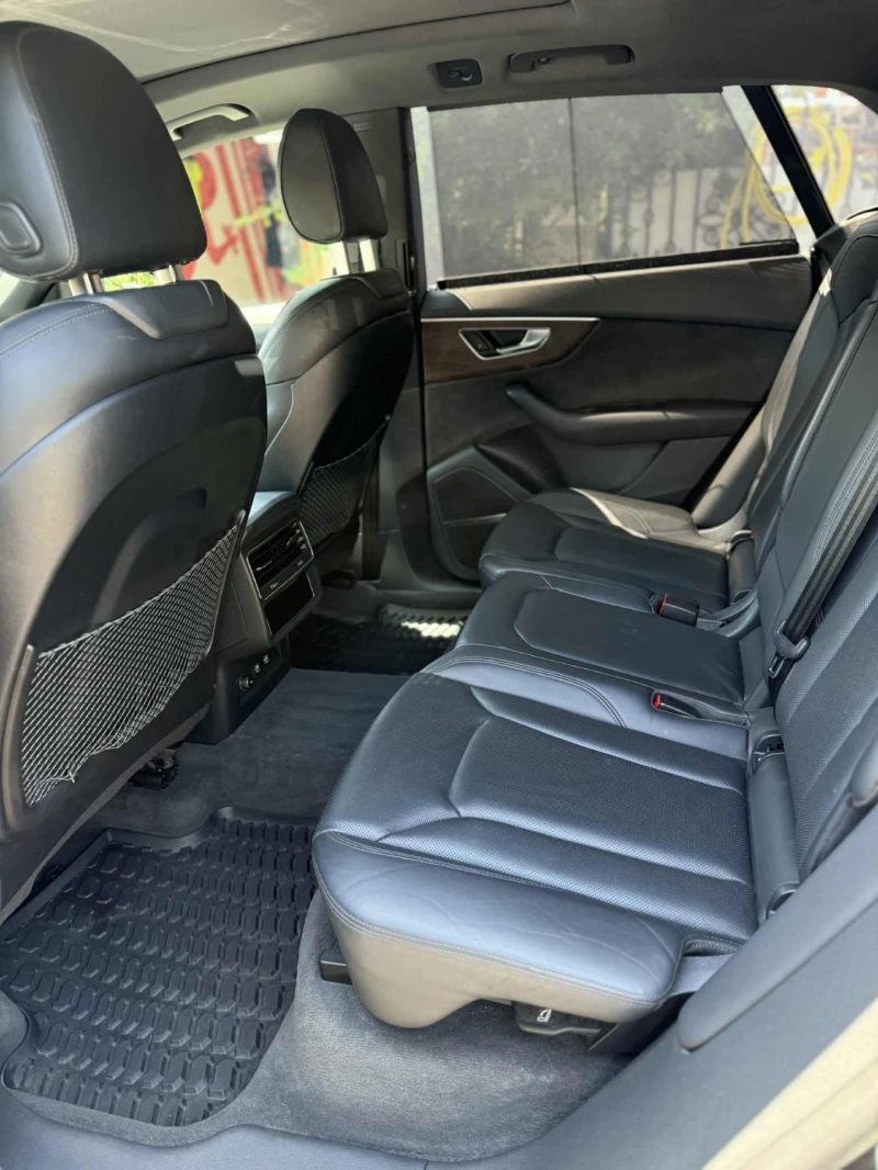 Audi Q8 Technik S-Line, снимка 9 - Автомобили и джипове - 53120335
