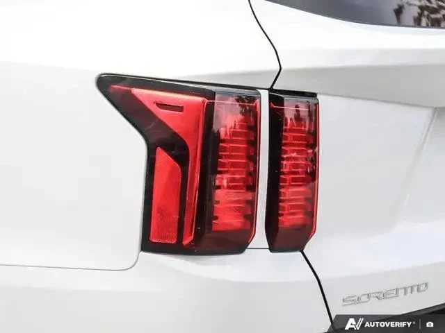 Kia Sorento  X Line* CARFAX* МЪРТВА ТОЧКА* ПОДГРЕВИ, снимка 15 - Автомобили и джипове - 53225432