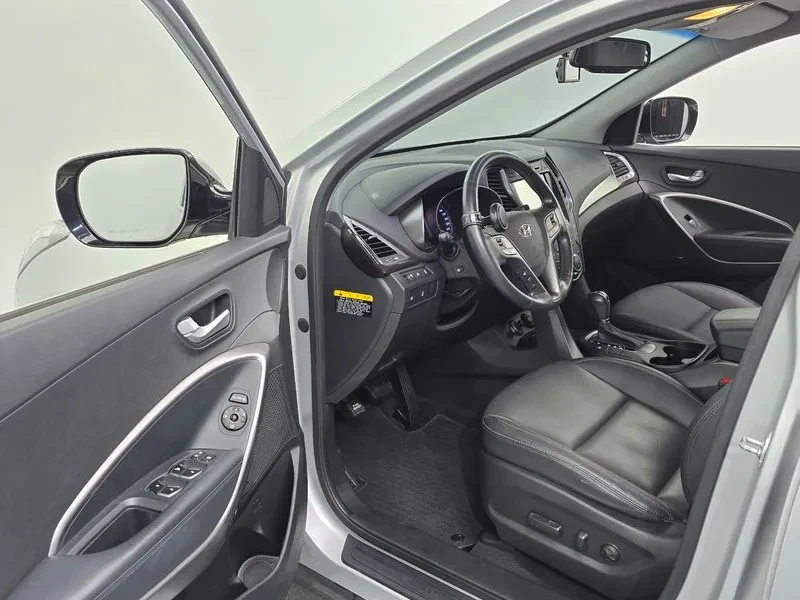 Hyundai Santa fe 2.0 CRDi 4WD - САМО 30% АВАНС, снимка 10 - Автомобили и джипове - 56159099