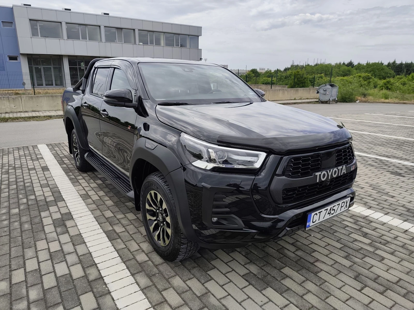 Toyota Hilux GR SPORT - изображение 2