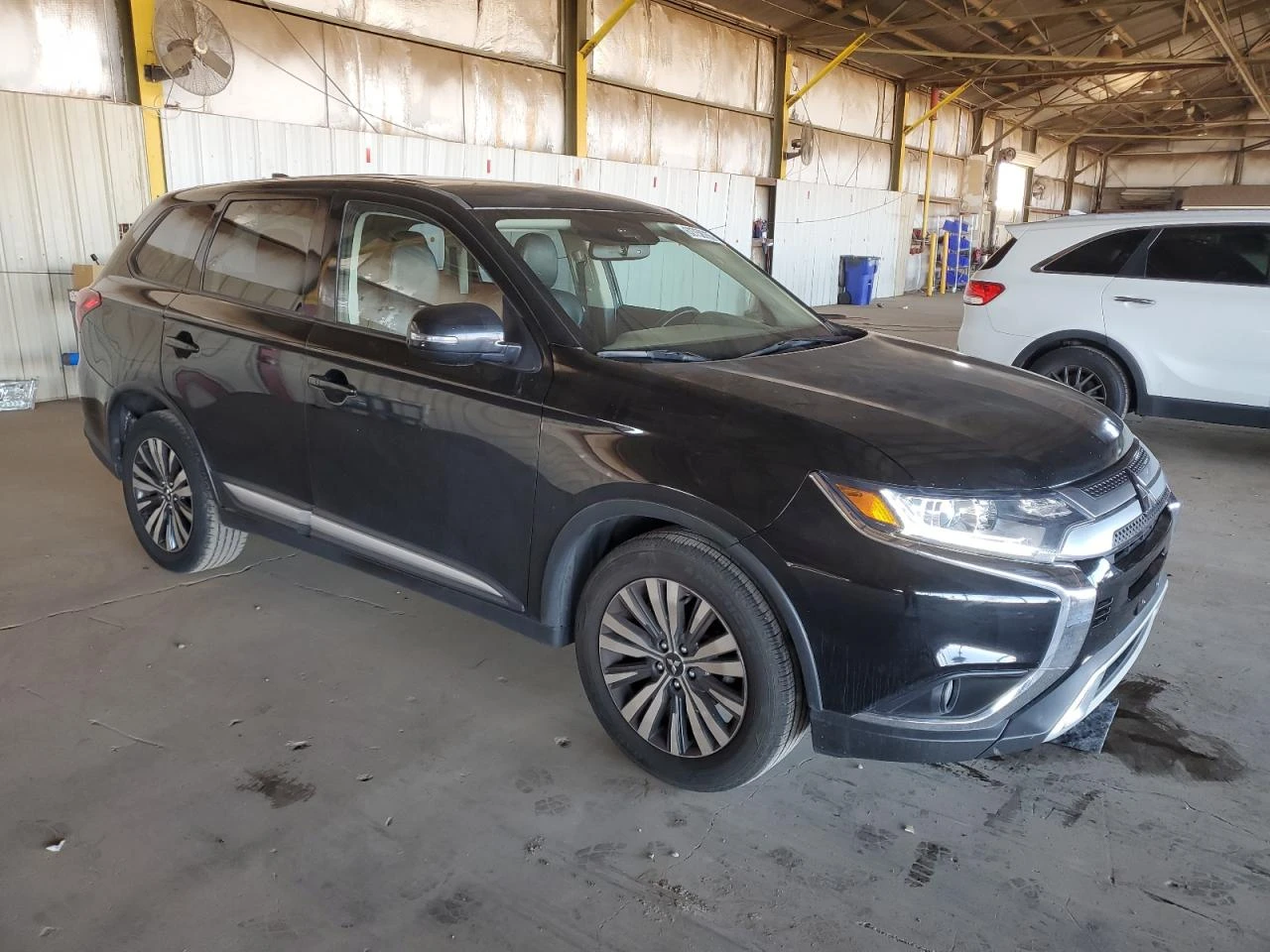 Mitsubishi Outlander 2020 MITSUBISHI OUTLANDER SE - изображение 2